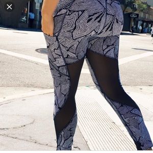 Rare Lululemon goal crusher leggings!
